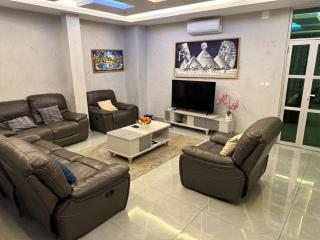 Golden House Brazza - 0