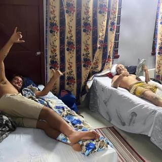 Surf stay cloudbreak - 2