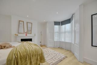 Peaceful Pen in Bromley - 7