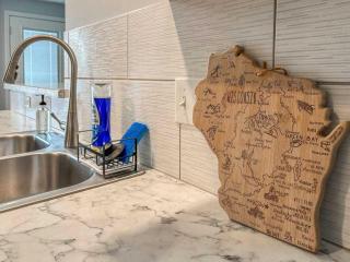 Hot Tub Fire Pit Point Beach & Neshotah Beach - 3