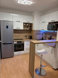 Cozy 2-Room Private Apartment near U1 subway - 6