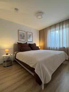 Modernes 2-Zi Apartment mit Terrasse und Garten - 8