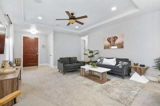 Sensible Safari Sleeps 10 - 8