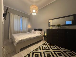 Cozy City Center Flat w Netflix - 1