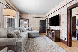 Downtown Gillett Bungalow, Fireplace, 3B, Historic - 6