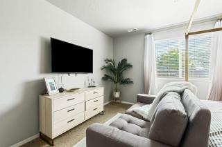 Spacious Cool Springs! Central Nampa 3 Bed - 8