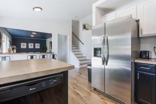 Caldwell Lux Getaway! Large Family Friendly Home - 3