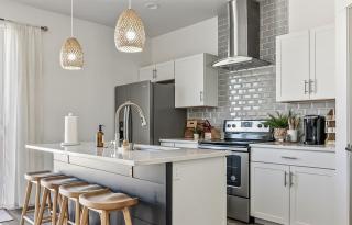 The Bella! West Nampa Private 3 Bedroom Home - 2