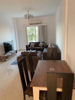 Ritz Apartments - By Sinai Stays - 3