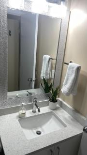 Cozy Ground-Floor Room with Private Bath and Separate Entry - 6