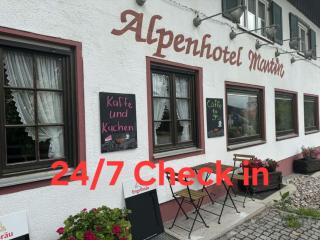 Alpen Hotel Martin - 0