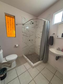 1 Studio Apartment near the American Consulate - 3