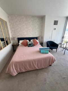 Ilikai Marina condo for rent with free parking - 3