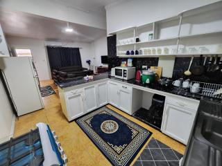 Jetsetter's Guest House - 3