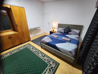 Jetsetter's Guest House - 2