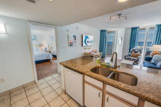 Baywatch Renovated, Unobstructed Oceanfront Views - 1