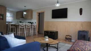 Lodge Perry Barnes - 6