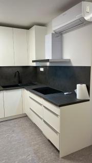 Arena Lake Apartment - VIVO & City w free parking - 2