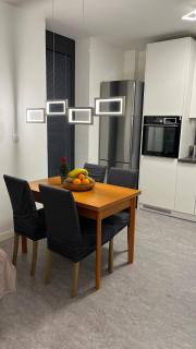 Arena Lake Apartment - VIVO & City w free parking - 6