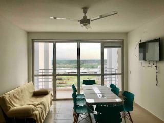 Apto con balcón con vista verde y 4 piscinas - 2