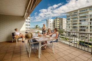 Beautiful Coastal Apartment with Epic Sea Views - 3