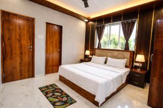 ll EMPYREAN STAY ll PANCHAGANI VILLA ll - 3