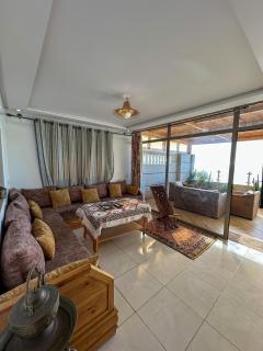 Deluxe Apartment At Amouage Anza - 4