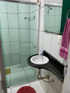 Casa completa com 1 suite e 1 quarto climatizados,com garagem - 7