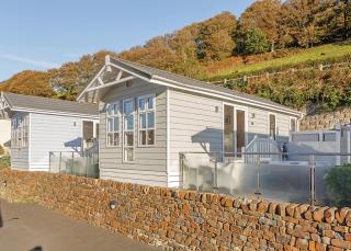 Beach Cove Coastal Retreat - 2