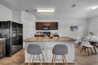 Marbella Lane - 3BR Pristine Home in Austin TX - 8