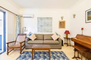 Modern 2BHK Duplex Near BagaBeach with Pool & Amenities - 8