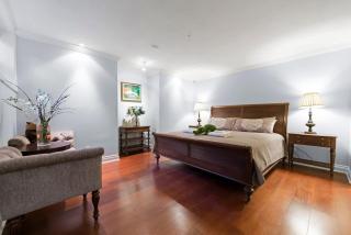 Luxury 1200 squft 2BR Shaughnessy Suite Near YVR & DT - 3