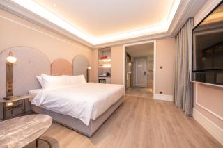 Mercure Xinyang East Railway Station - 1