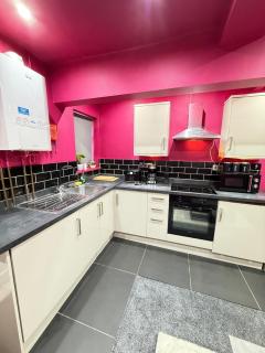 The Squid Escape By Cambridge Central Station - 4