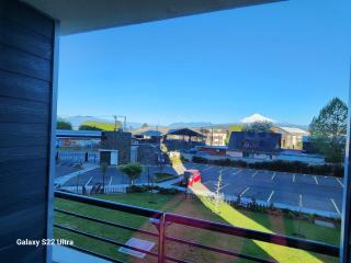 Departamento Familiar con Piscina, Vista al Volcán y Lago en Villarrica - 0