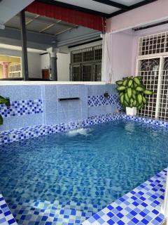 Shahzie Nirwana Pool Homestay Klebang - 8