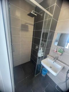 D pristine Two minutes to Legoland - 1