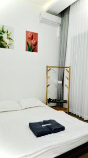 Authentic Villa with Mountain View - 4