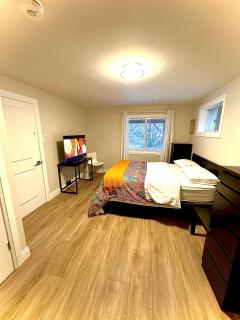 Luxurious Pvt room & Pvt heated floor bathroom near Airport - 7