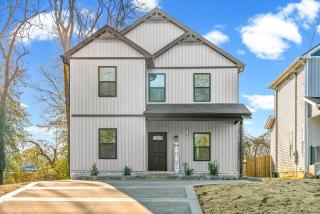 The Lookout in Downtown - 1022 Main St - 9