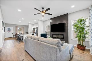 The Lookout in Downtown - 1022 Main St - 6