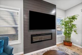 The Lookout in Downtown - 1022 Main St - 3