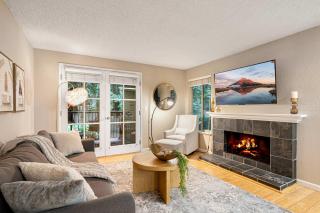 Marbella Lane - Cozy Forest Cabin Min from DWNTN - 4