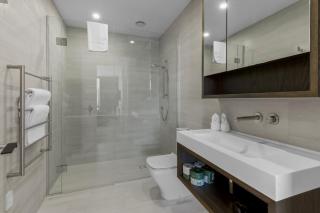 Belle Vue Villa - Stunning Views with Hot Tub - 4