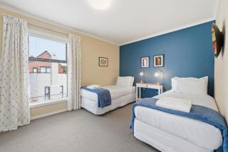 Urban Escape on Haineswood - 1