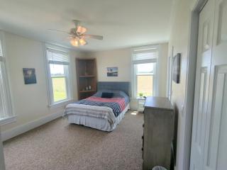 Country Charm on the Sandusky Live Music Nearby - 2