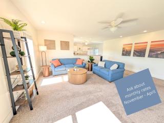 Cozy Upstairs Unit Near River and Marina Access - 0