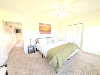 Cozy Upstairs Unit Near River and Marina Access - 5