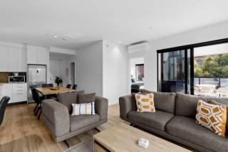 Penthouse Apt 24 at the base of Coronet Peak - 7