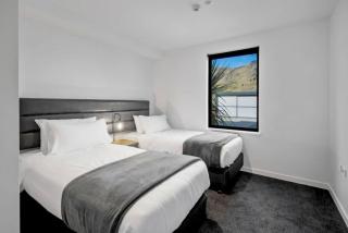 Coronet Escape Apartment 1 - base of coronet peak - 5